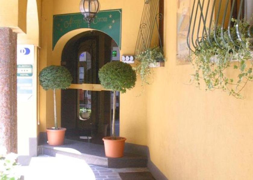Lombardy Binasco Entrance