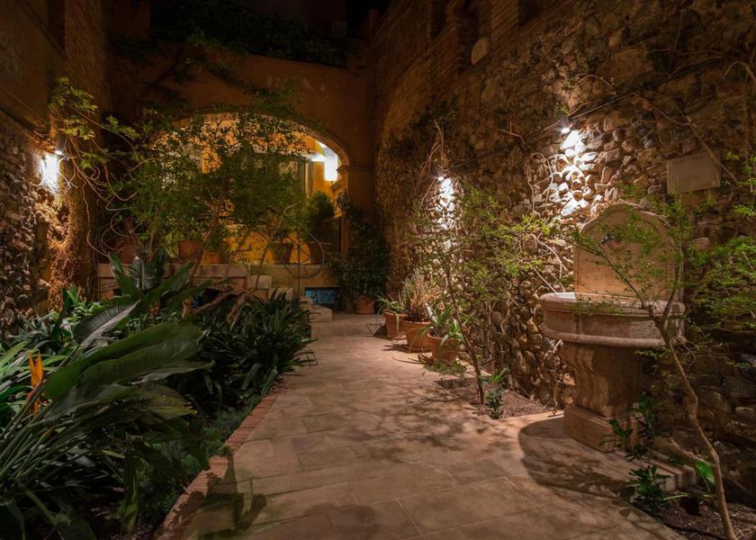 Catalonia Montbrio del Camp garden