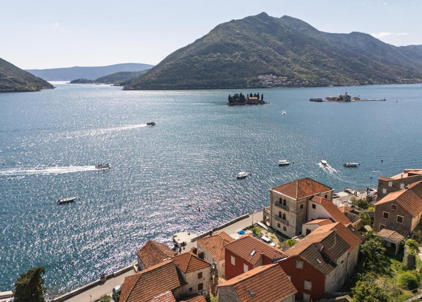  Perast surrounding environment