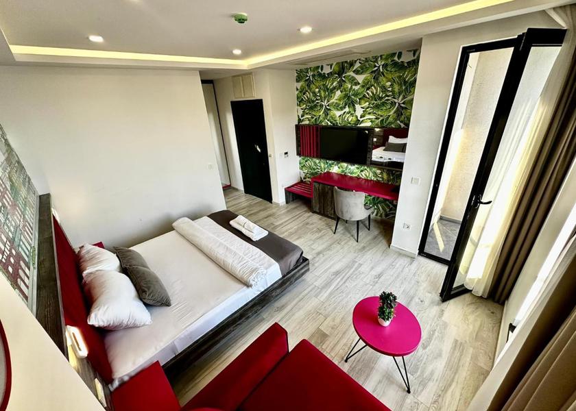  Sutomore Public Areas