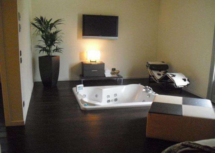 Lombardy Brusaporto Suite