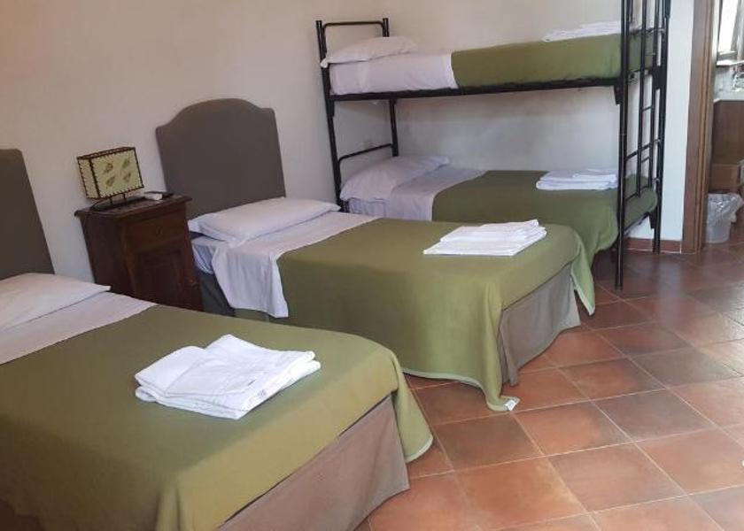 Sicily Calatabiano Quadruple Room