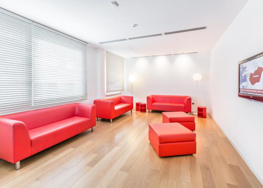 shared lounge/tv area