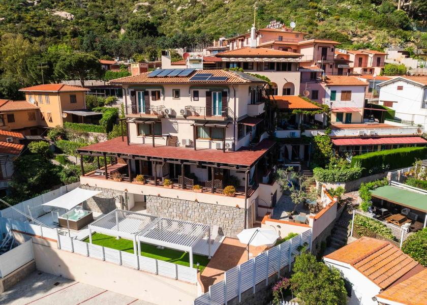 Tuscany Campo nell'Elba exterior view