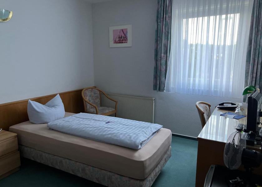 Hessen Friedrichsdorf Single Room with Shower