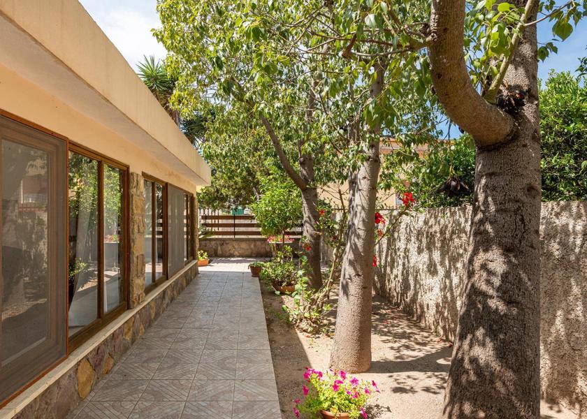 Sardinia Carloforte garden