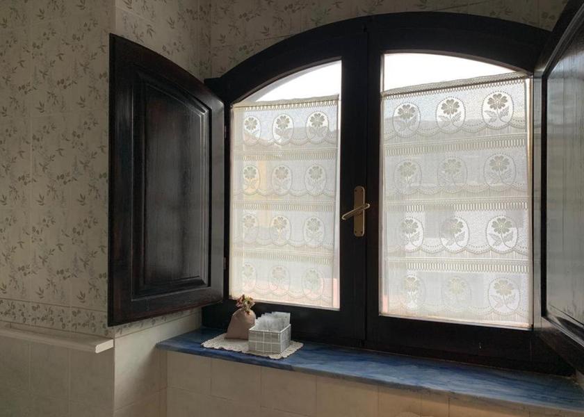 Abruzzo Castel di Sangro bathroom