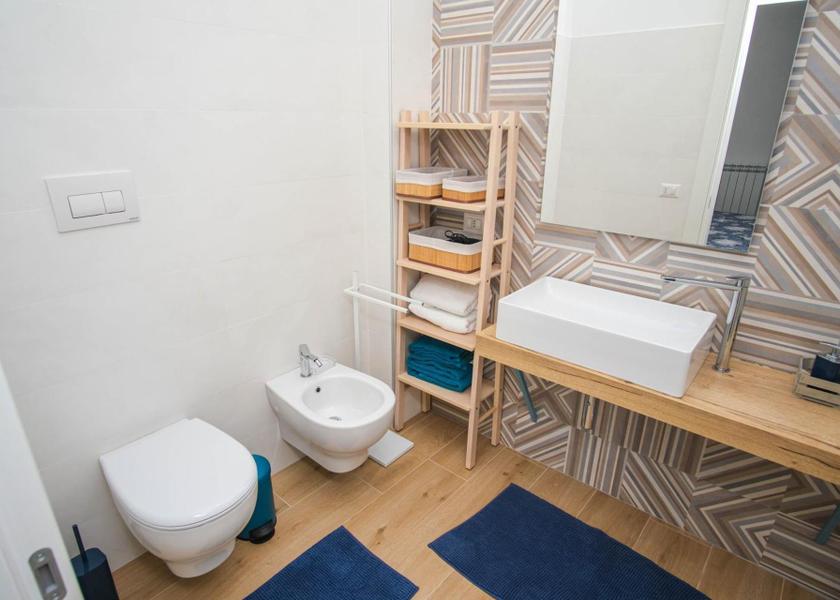 Puglia Castellana Grotte Large Double Room
