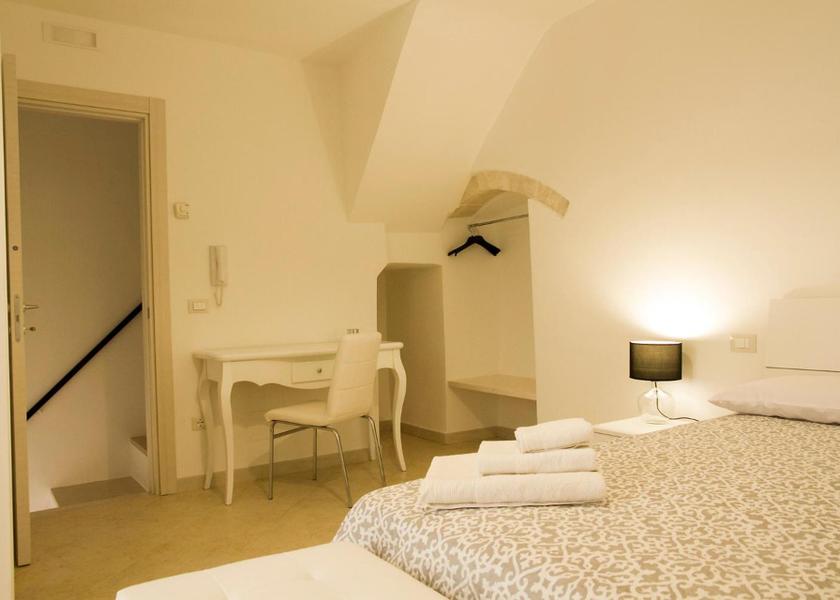 Puglia Castellana Grotte Double Room with Private Bathroom