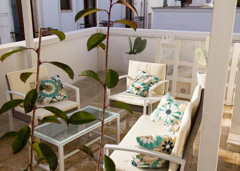 Puglia Castellana Grotte balcony/terrace