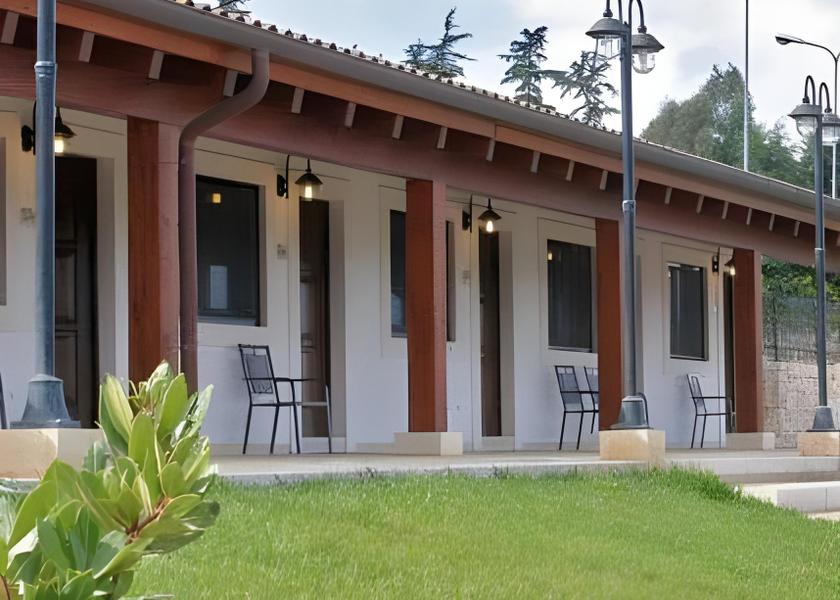 Puglia Castellana Grotte exterior view