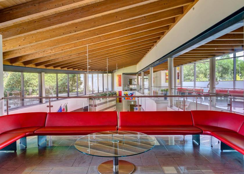 Veneto Castelnuovo del Garda lobby