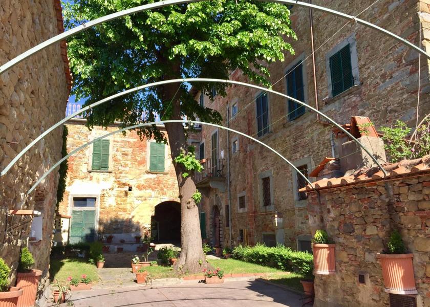 Tuscany Castiglion Fiorentino balcony/terrace