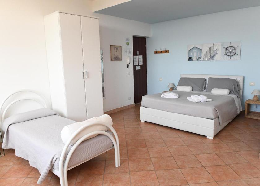 Veneto Cavaion Veronese Studio with Lake View and Garden