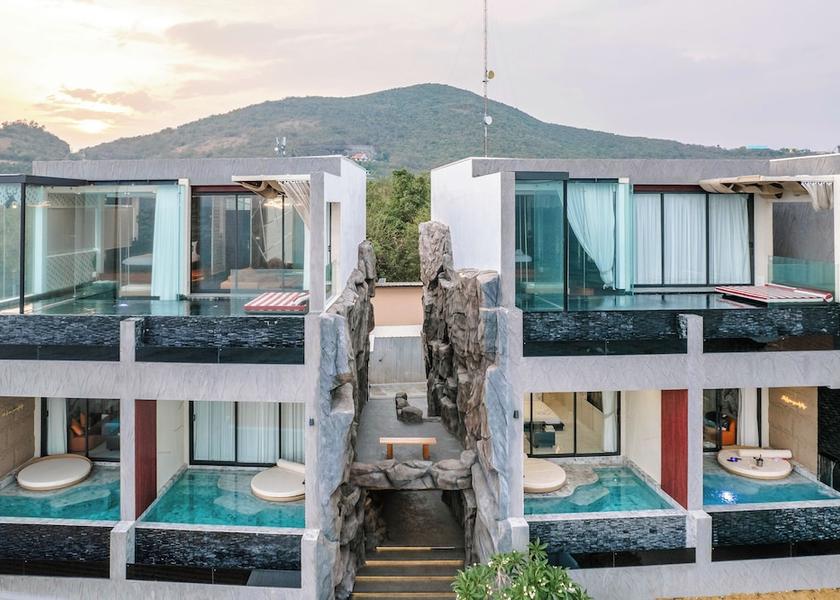 Chonburi Province Koh Lan Front of property