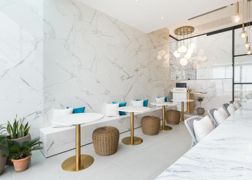 Chonburi Province Koh Lan Shared lounge/TV area