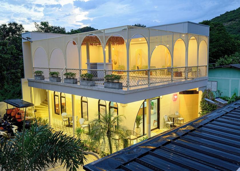 Chonburi Province Koh Lan Exterior