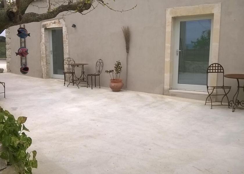 Sicily Chiaramonte Gulfi entrance