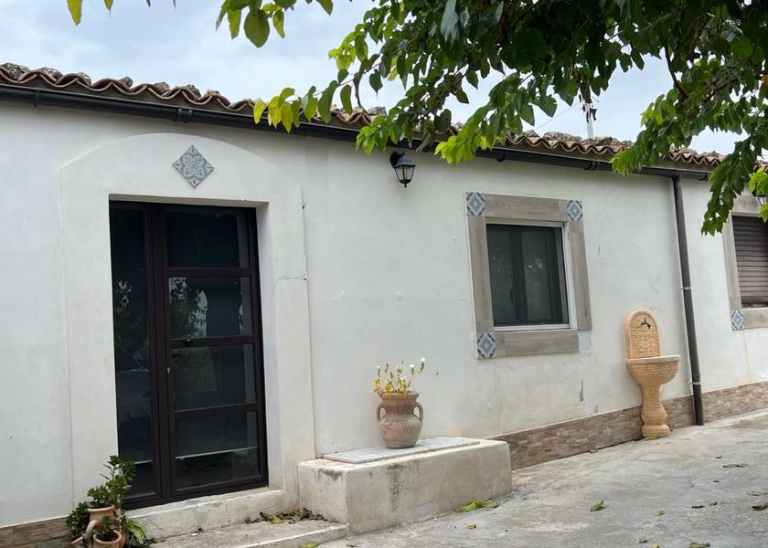 Sicily Chiaramonte Gulfi exterior view