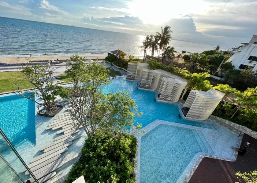 Chonburi Province Pattaya swimming pool