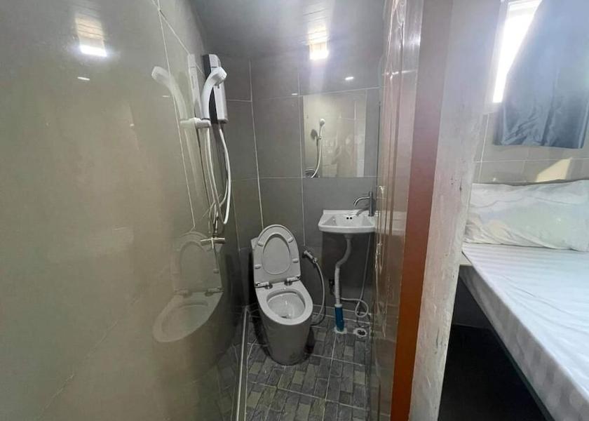  Bang Kruai Bathroom