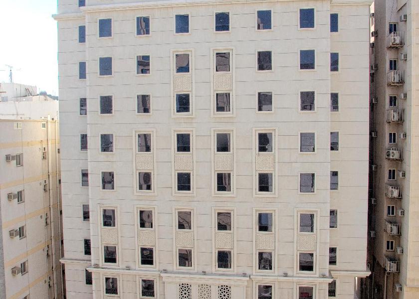  Mecca balcony/terrace