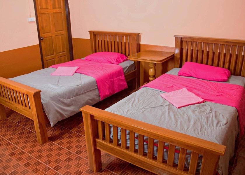 Phrae Phrae Twin Room 1