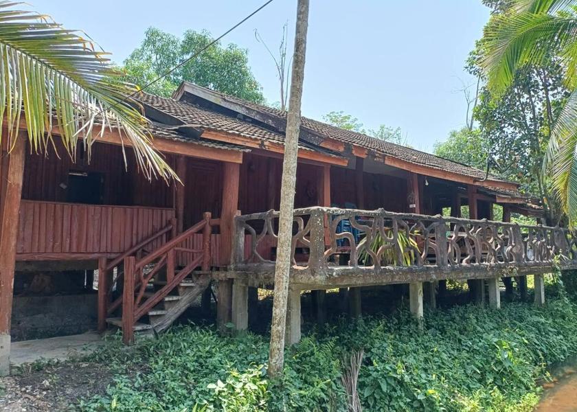 Lampang Province Mueang Pan Hotel Exterior