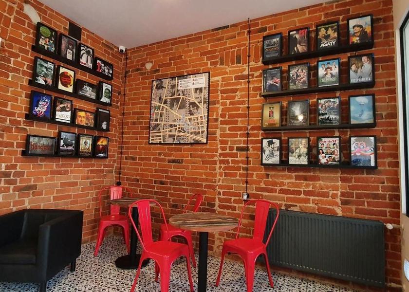 shared lounge/tv area