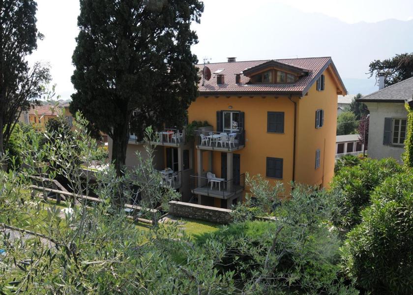 Lombardy Domaso garden