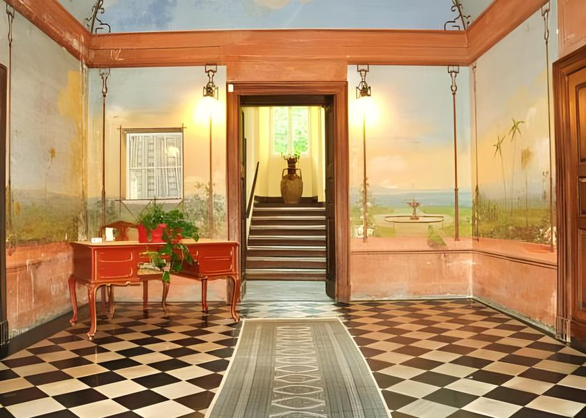 Lombardy Domaso entrance