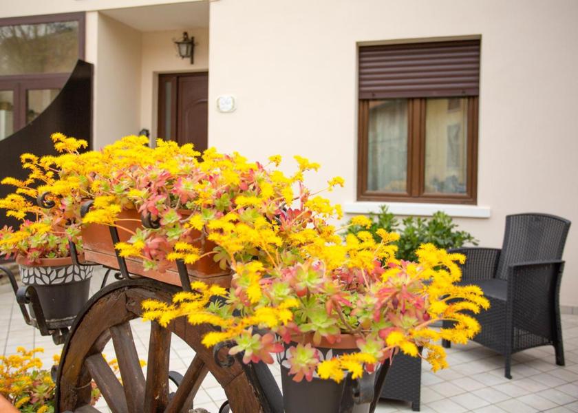 Marche Gradara facilities