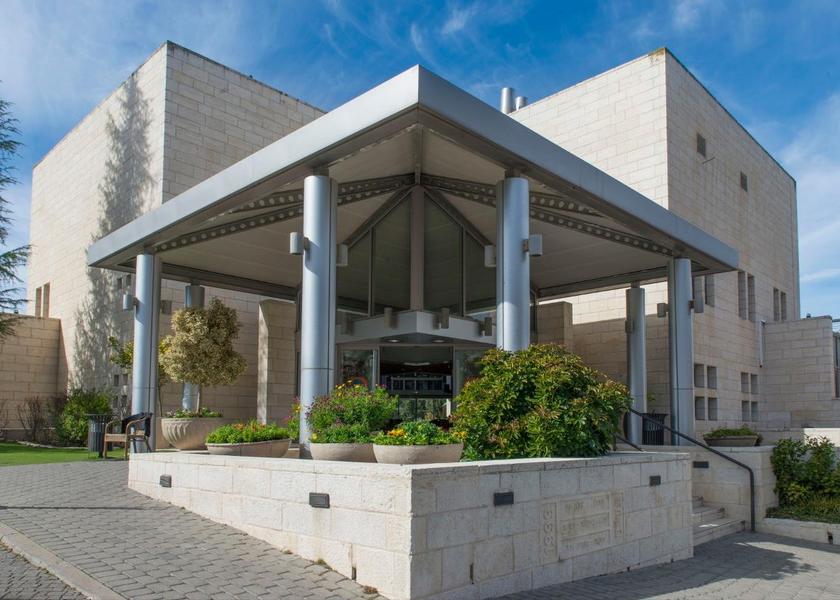  Jerusalem exterior view