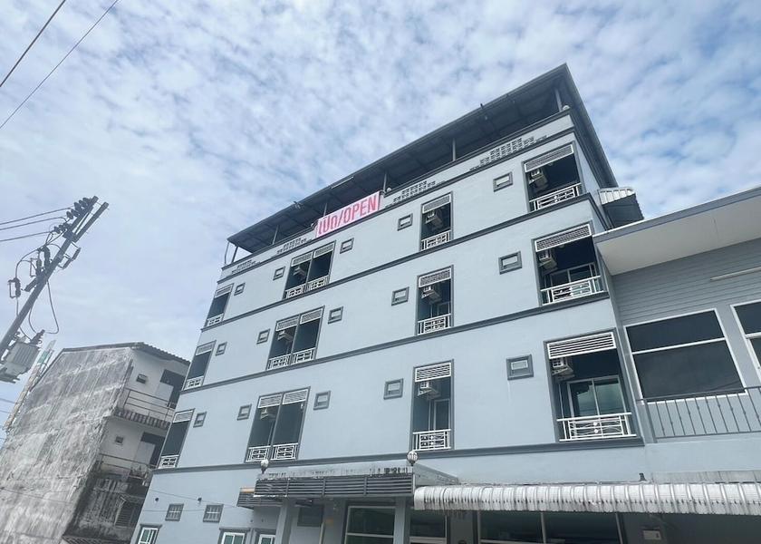 Phuket Province Ratsada Exterior