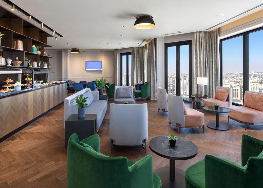 shared lounge/tv area