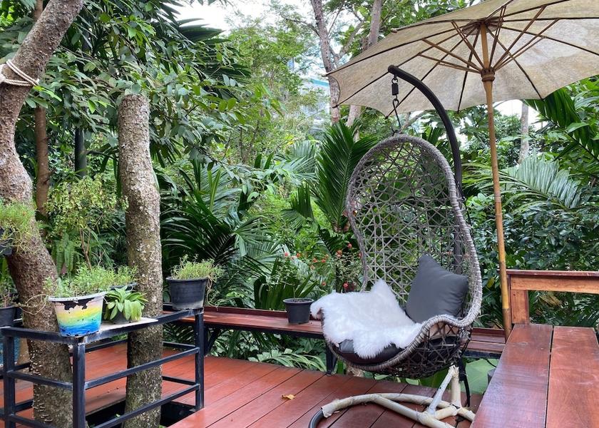 Phuket Province Choeng Thale Terrace/patio