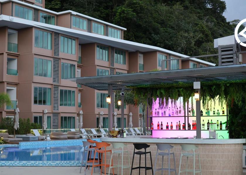 Phuket Province Kamala Bar/lounge