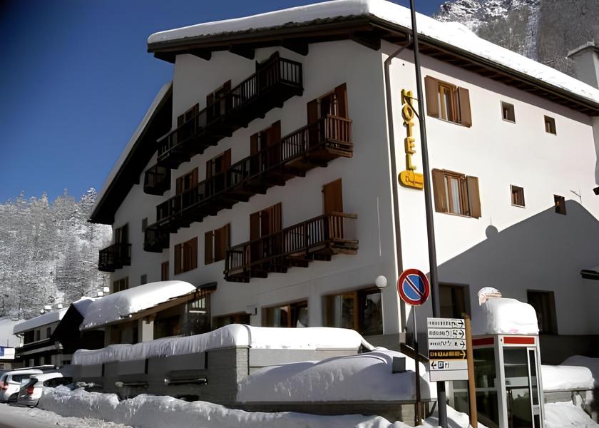 Valle d'Aosta Gressoney-La-Trinite exterior view