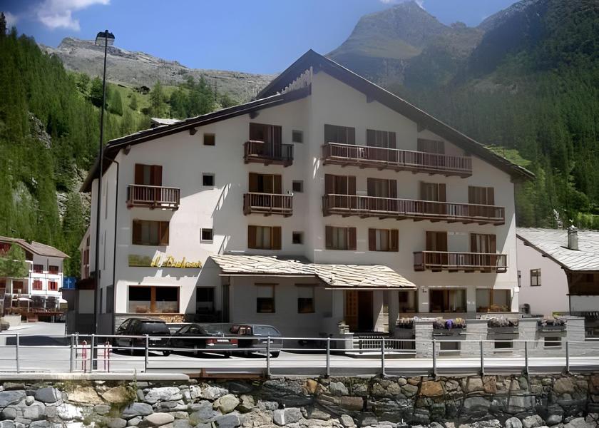 Valle d'Aosta Gressoney-La-Trinite exterior view