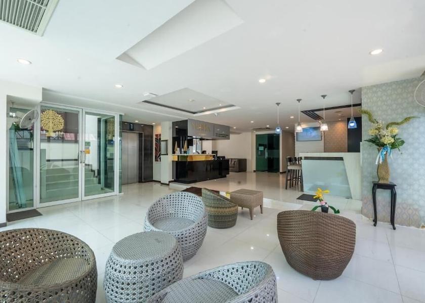 Phuket Province Kamala Lobby sitting area