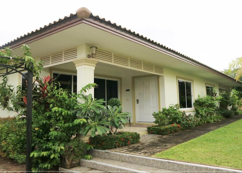 Phuket Province Si Sunthon Exterior view