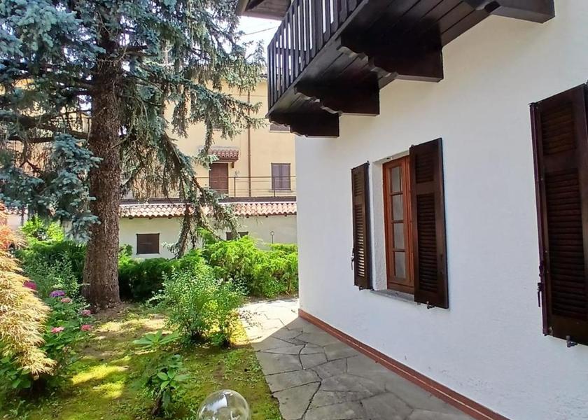 Lombardy Inverigo exterior view