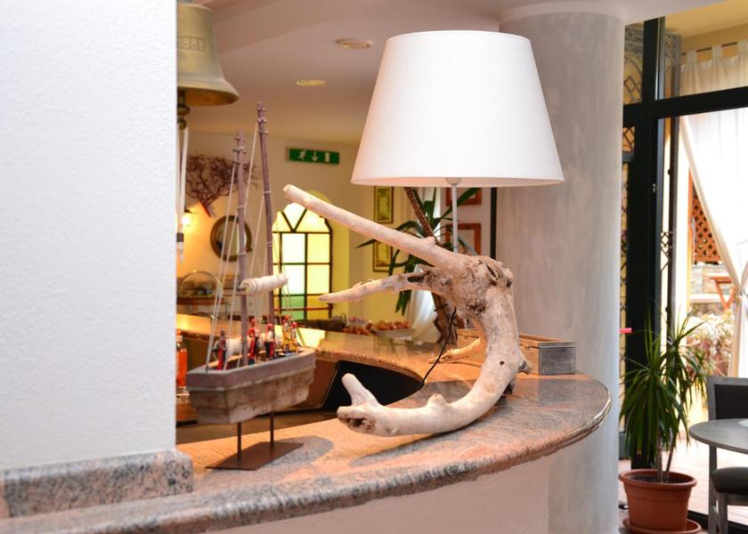 Sardinia La Maddalena facilities