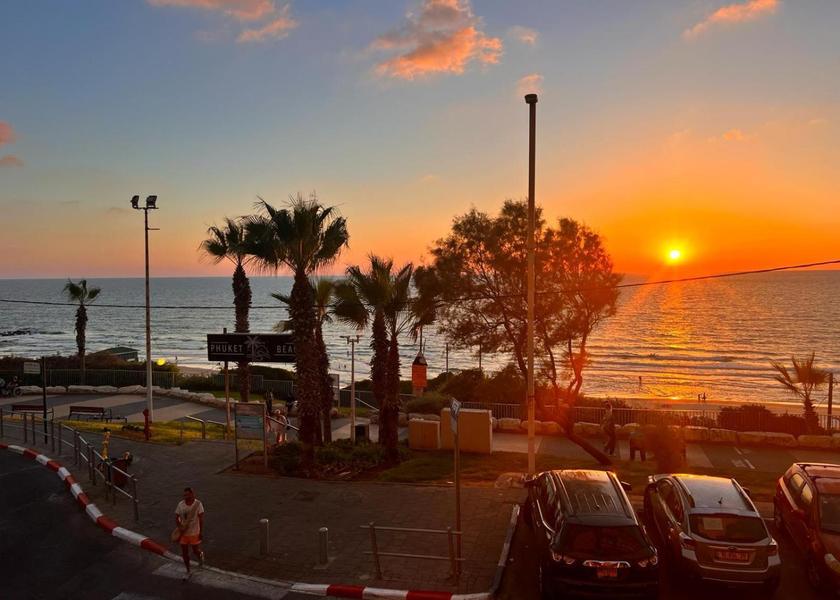  Bat Yam view