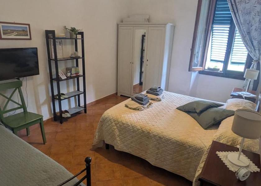 Tuscany Lastra a Signa Triple Room with Private Bathroom