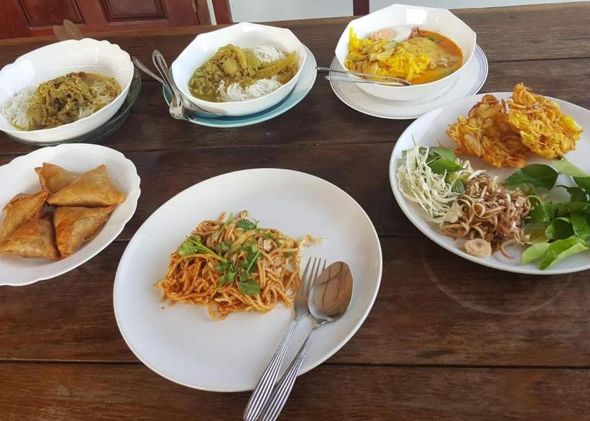 Kanchanaburi Province Sangkhla Buri food and beverages
