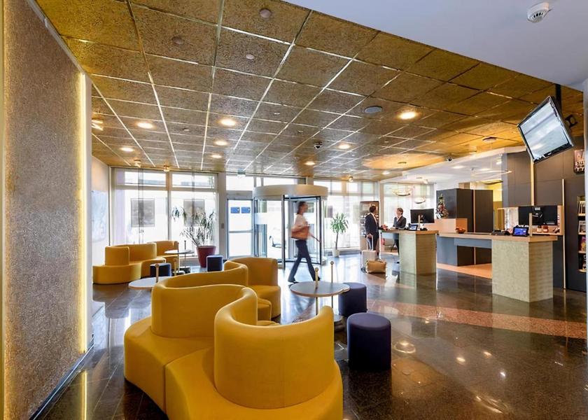 Bavaria Regensburg lobby