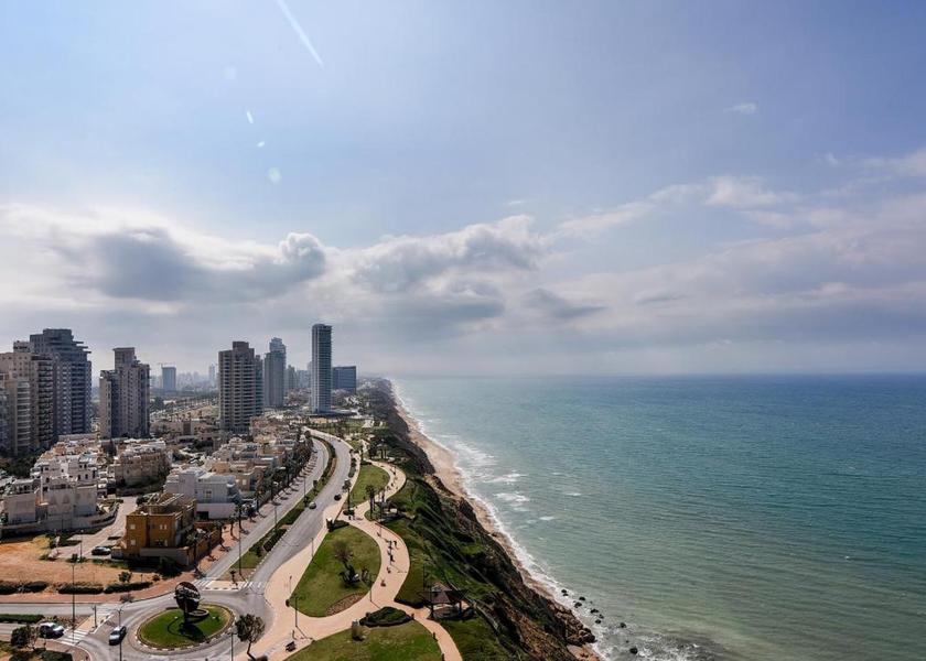  Netanya view