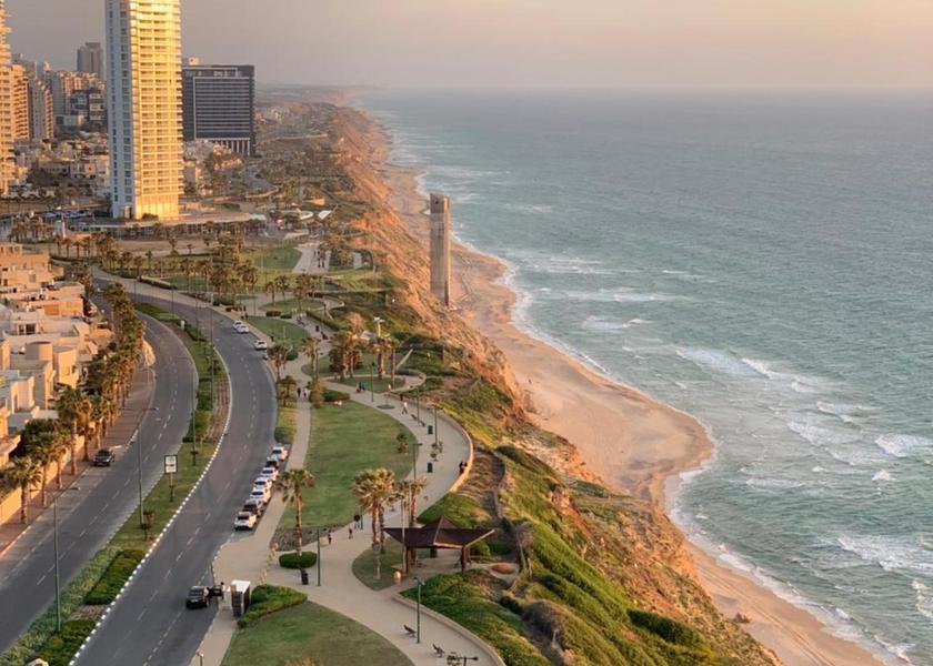  Netanya view