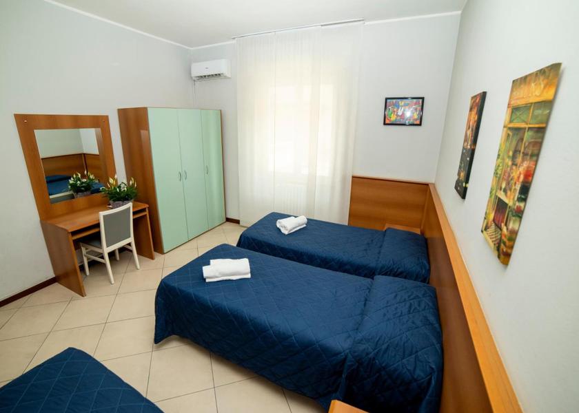 Lombardy Limbiate Triple Room